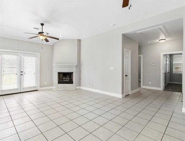 304 Country Crossing Circle, Magnolia, TX 77354