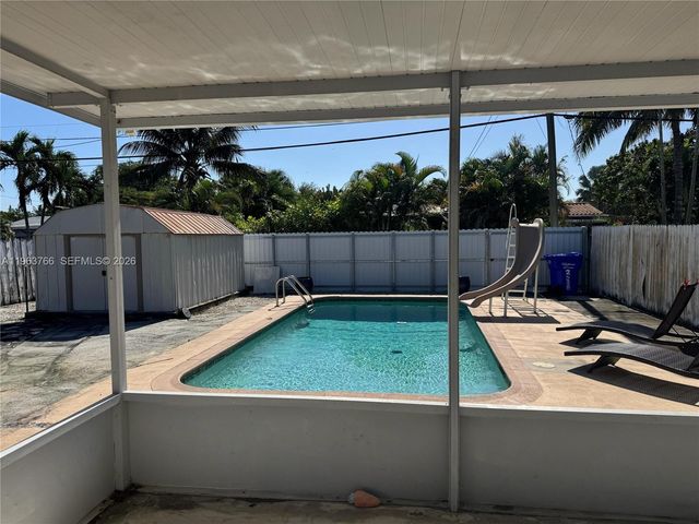 2538 Sherman St, Hollywood, FL 33020