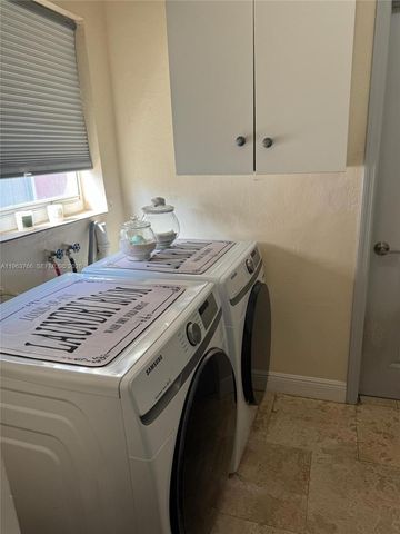 2538 Sherman St, Hollywood, FL 33020