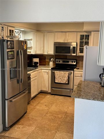 2538 Sherman St, Hollywood, FL 33020