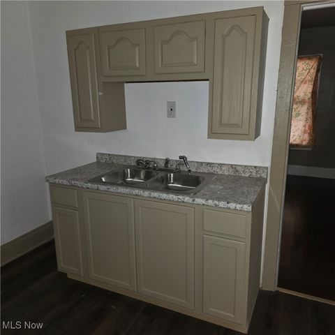 1534 E 133rd Street, Cleveland, OH 44112