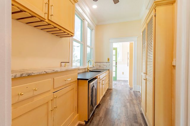 2420 Colcord Avenue, Waco, TX 76707