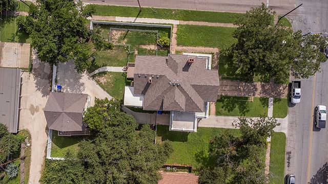 2420 Colcord Avenue, Waco, TX 76707