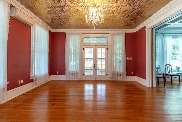 2420 Colcord Avenue, Waco, TX 76707