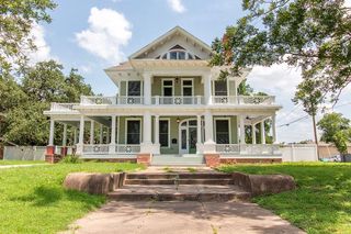 2420 Colcord Avenue, Waco, TX 76707