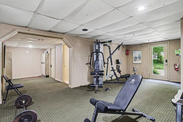 734 W Kilgore Road 303, Kalamazoo City, MI 49008
