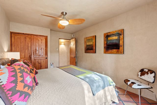 320 Artist 58, Santa Fe, NM 87501