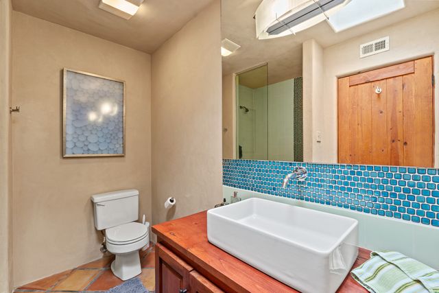 320 Artist 58, Santa Fe, NM 87501