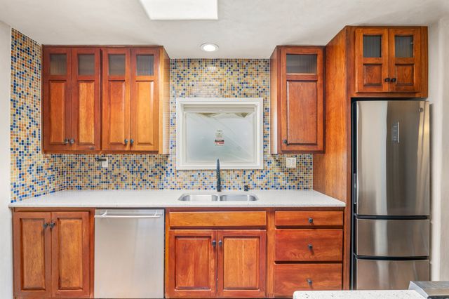 320 Artist 58, Santa Fe, NM 87501