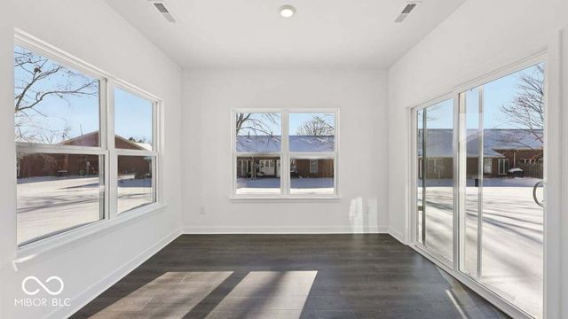 8083 Wesleyan Drive, Avon, IN 46123