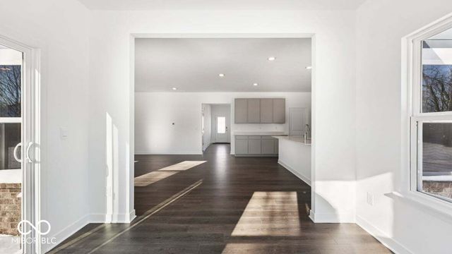 8083 Wesleyan Drive, Avon, IN 46123