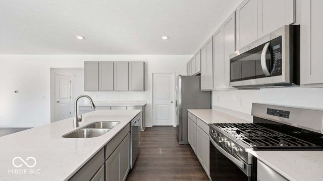 8083 Wesleyan Drive, Avon, IN 46123