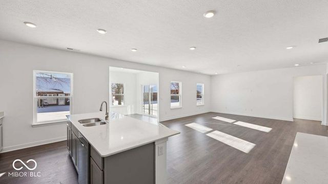 8083 Wesleyan Drive, Avon, IN 46123