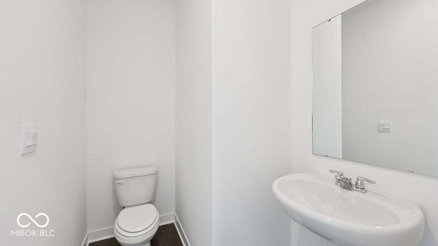 8083 Wesleyan Drive, Avon, IN 46123