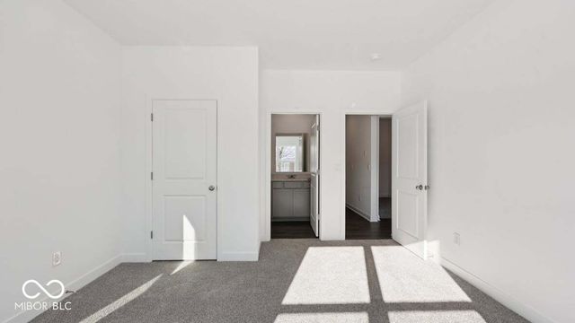 8083 Wesleyan Drive, Avon, IN 46123