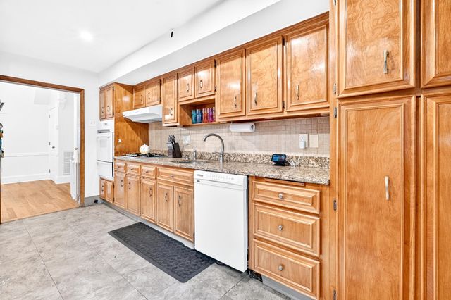 51 BOYD AVE, Jc, West Bergen, NJ 07304