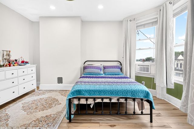 51 BOYD AVE, Jc, West Bergen, NJ 07304