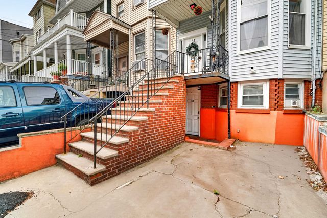 51 BOYD AVE, Jc, West Bergen, NJ 07304