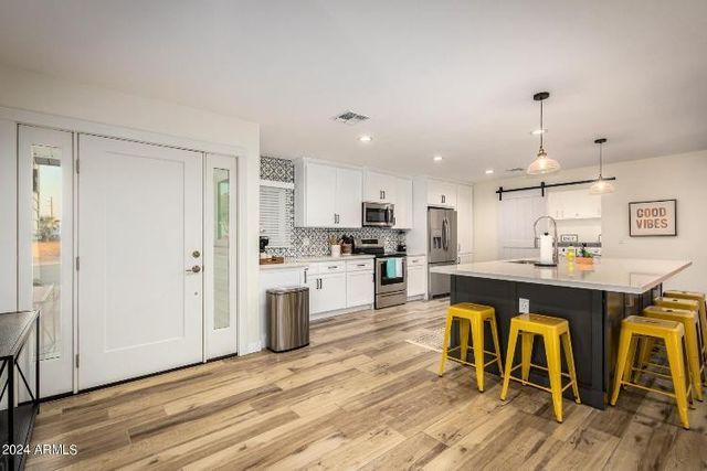8762 E Monterey Way, Scottsdale, AZ 85251