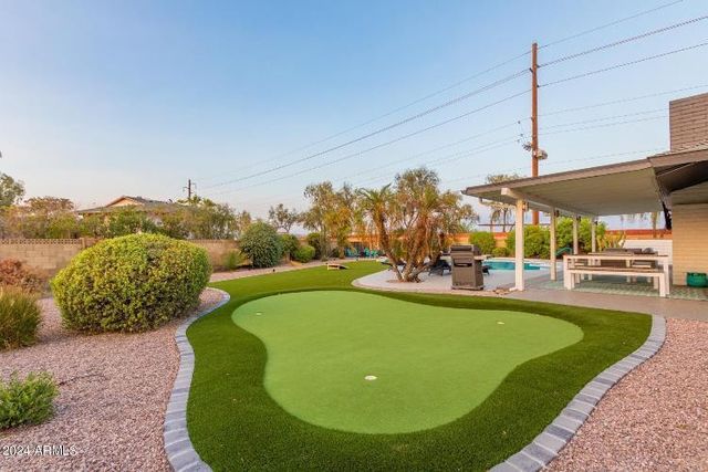 8762 E Monterey Way, Scottsdale, AZ 85251