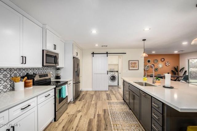 8762 E Monterey Way, Scottsdale, AZ 85251