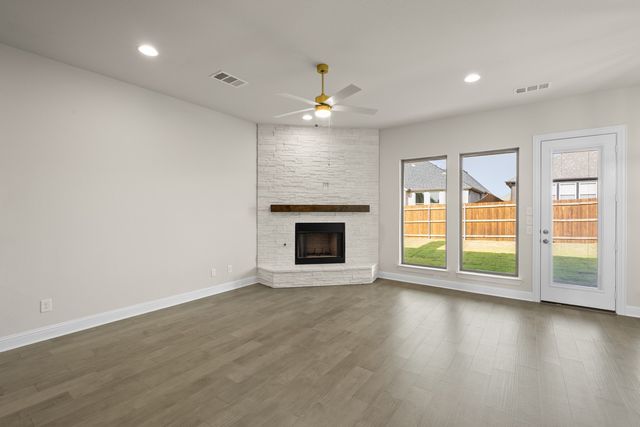 2608 Lila, Burleson, TX 76028