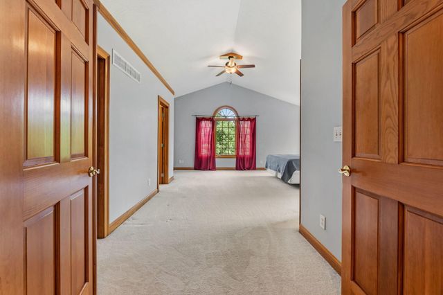 2621 Northmont Drive, Blacklick, OH 43004