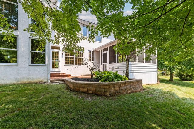 2621 Northmont Drive, Blacklick, OH 43004