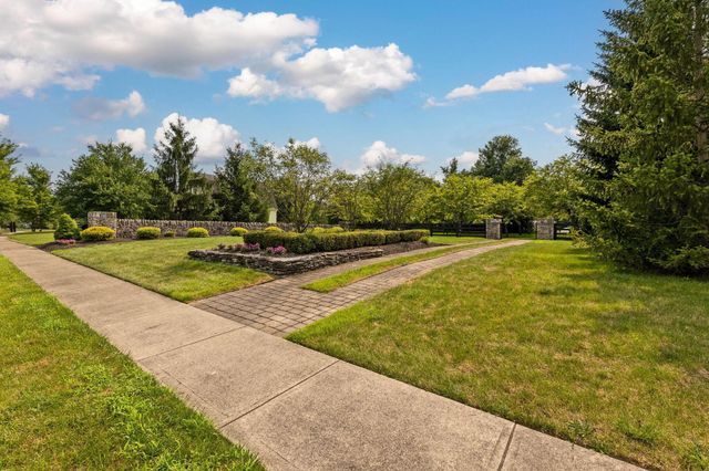 2621 Northmont Drive, Blacklick, OH 43004