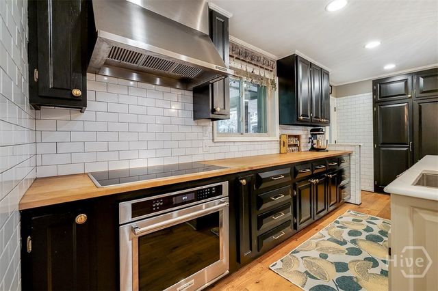 130 Schley Avenue, Savannah, GA 31419