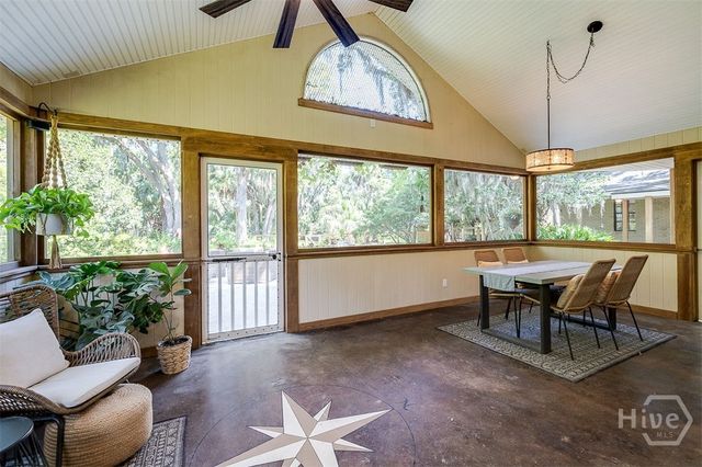 130 Schley Avenue, Savannah, GA 31419