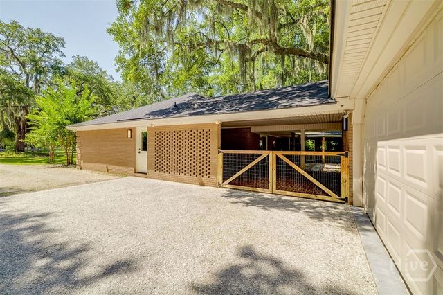 130 Schley Avenue, Savannah, GA 31419