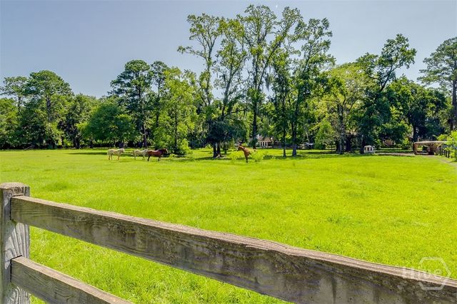 130 Schley Avenue, Savannah, GA 31419
