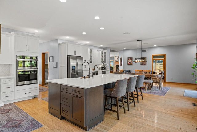 5740 Woodland Hills DRIVE, Mount Pleasant, WI 53406