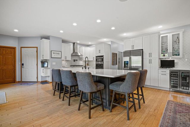 5740 Woodland Hills DRIVE, Mount Pleasant, WI 53406