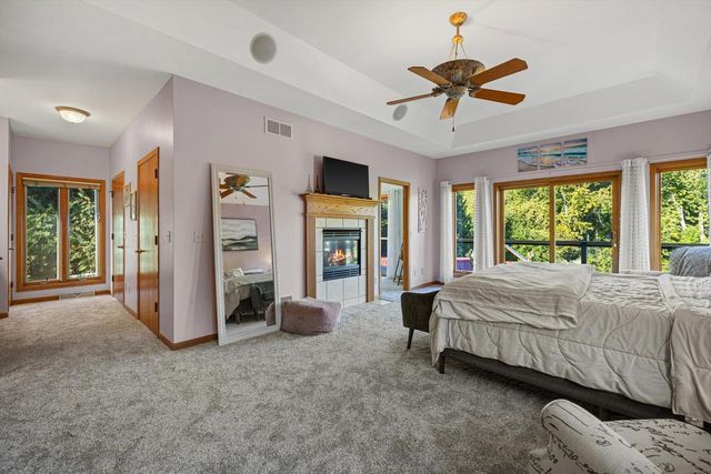 5740 Woodland Hills DRIVE, Mount Pleasant, WI 53406