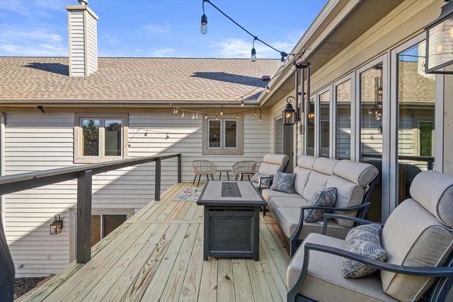 5740 Woodland Hills DRIVE, Mount Pleasant, WI 53406