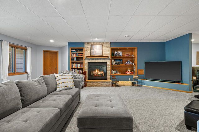 5740 Woodland Hills DRIVE, Mount Pleasant, WI 53406
