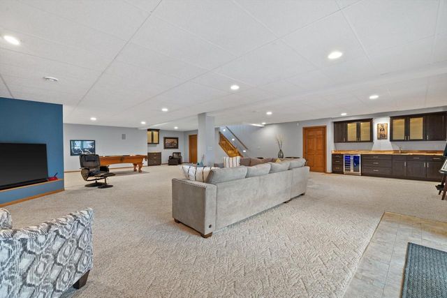 5740 Woodland Hills DRIVE, Mount Pleasant, WI 53406