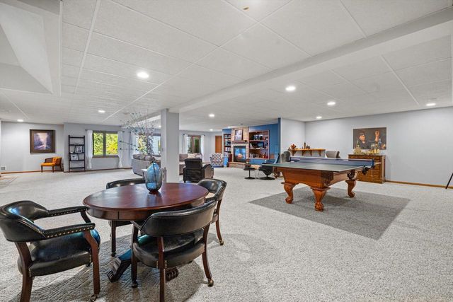 5740 Woodland Hills DRIVE, Mount Pleasant, WI 53406