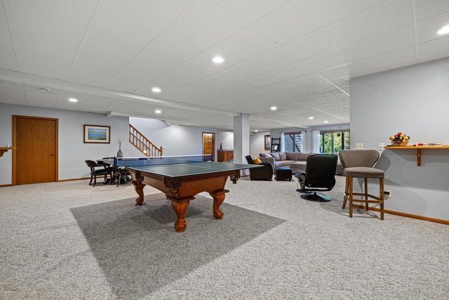 5740 Woodland Hills DRIVE, Mount Pleasant, WI 53406
