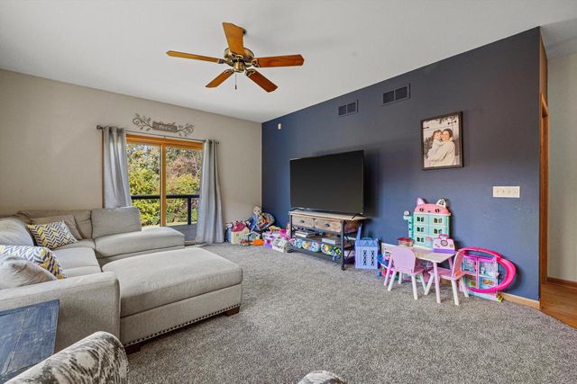 5740 Woodland Hills DRIVE, Mount Pleasant, WI 53406