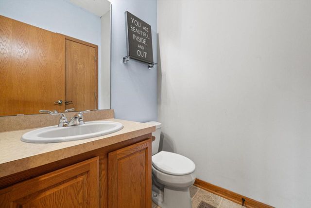 5740 Woodland Hills DRIVE, Mount Pleasant, WI 53406