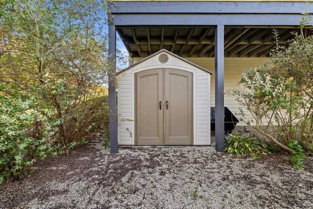 5740 Woodland Hills DRIVE, Mount Pleasant, WI 53406