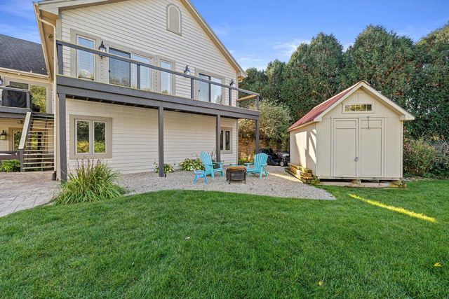 5740 Woodland Hills DRIVE, Mount Pleasant, WI 53406