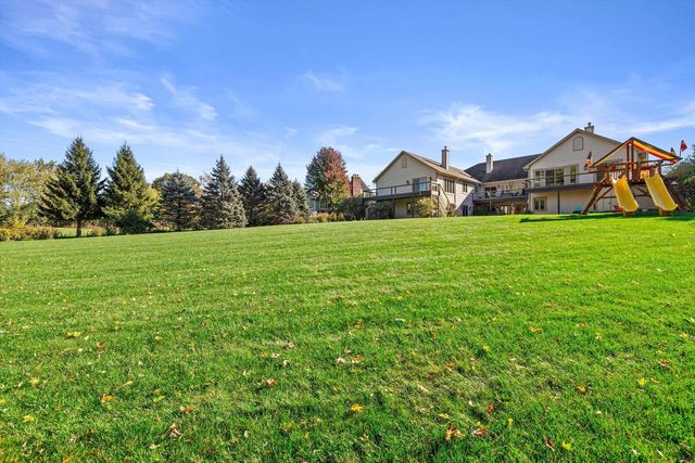 5740 Woodland Hills DRIVE, Mount Pleasant, WI 53406