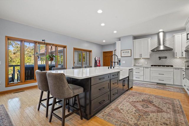 5740 Woodland Hills DRIVE, Mount Pleasant, WI 53406