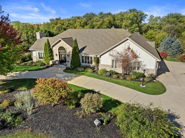 5740 Woodland Hills DRIVE, Mount Pleasant, WI 53406