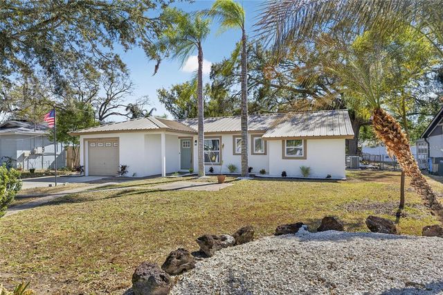 207 LENTZ ROAD, Brandon, FL 33510