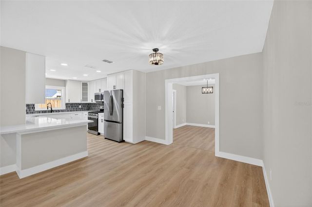 207 LENTZ ROAD, Brandon, FL 33510